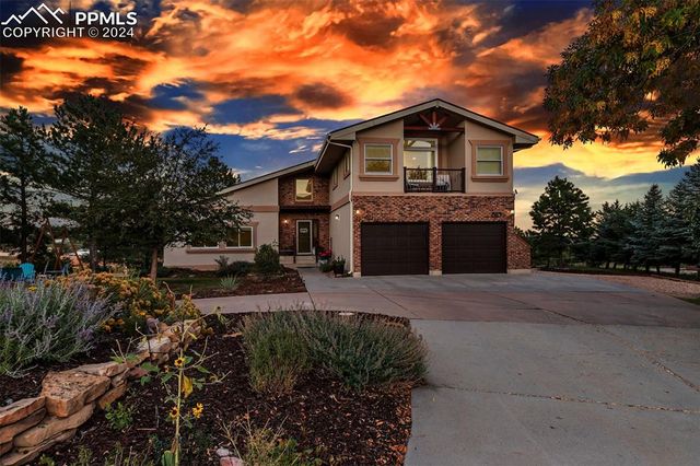 $1,195,000 | 810 Broadview Place | Mesa