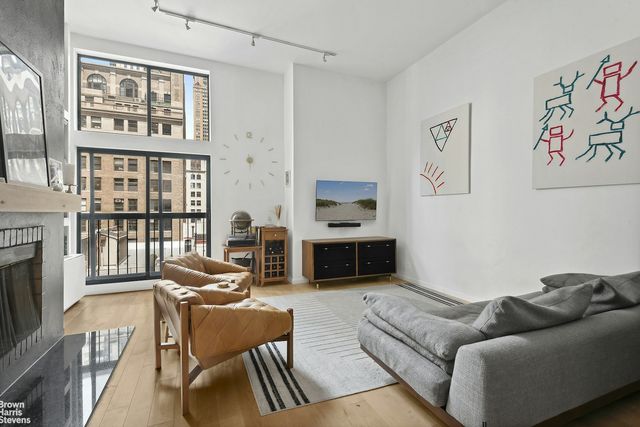 $550,000 | 7 East 35th Street, Unit 12G | Midtown South