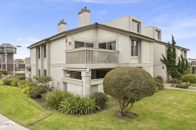 $569,000 | 3101 Harbor Boulevard | Oxnard Beach