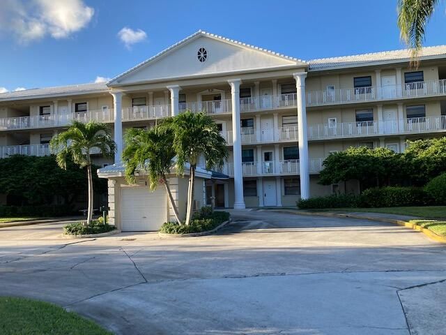 $265,000 | 3525 Village Boulevard, Unit 202 | The Villages of Palm Beach Lakes