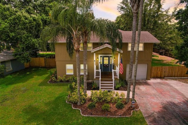 $575,000 | 611 Shore Drive East | Oldsmar