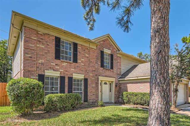 $2,300 | 7863 Maple Brook Lane | Copperfield Southcreek Village