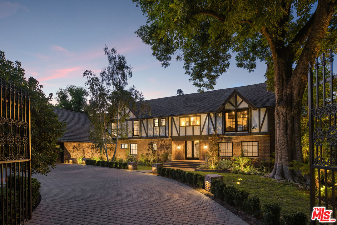 a view of a house with a patio