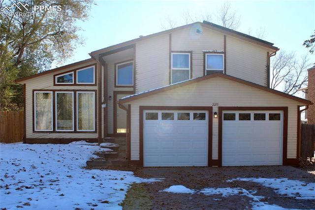 $499,900 | 2215 Parliament Drive | Anderosa