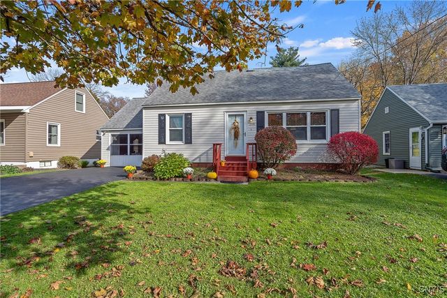 $230,000 | 228 Edgewood Place | Minoa