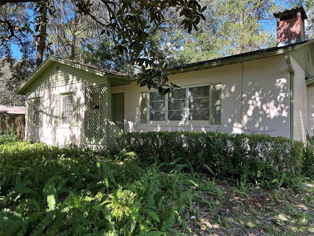 $1,600 | 914 Northeast 11th Avenue | Gainesville