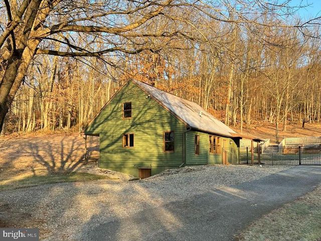 $320,000 | 910 Linden Lane | Middle Paxton Township - Dauphin County