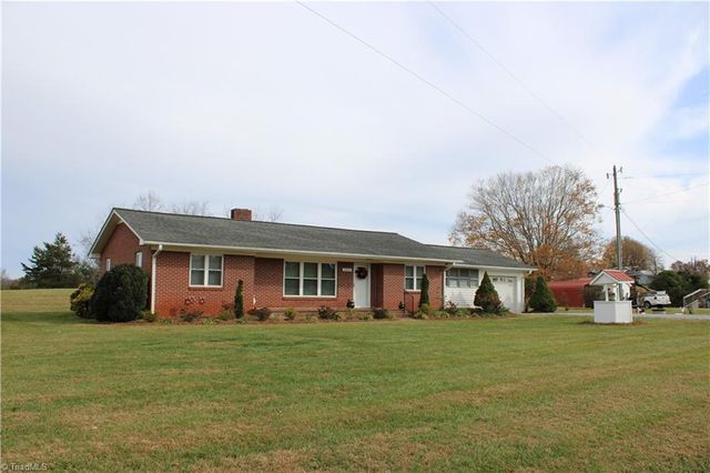 $385,000 | 2043 Snow Hill Church Road | Peters Creek Township - Stokes County