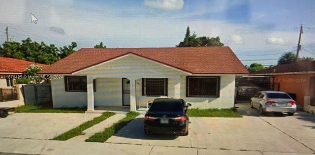 $3,950 | 806 West 73rd Place | Hialeah