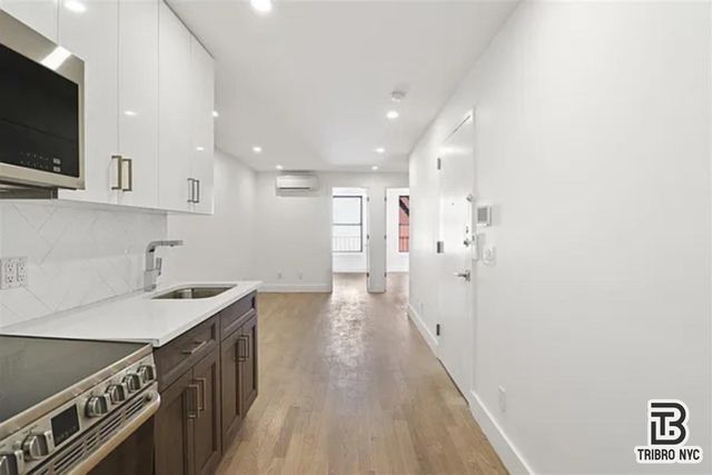 $4,150 | 104 Graham Avenue, Unit 2F | Williamsburg