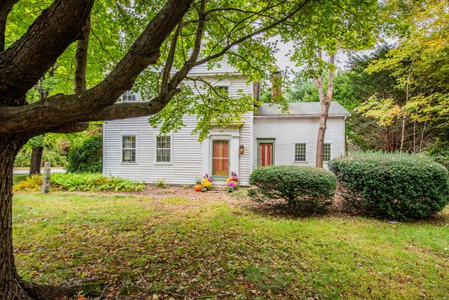 $399,900 | 4 Green Hill Road | Bethlehem Village