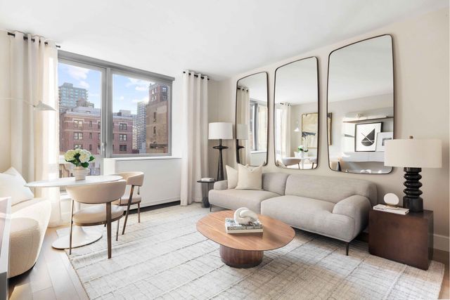 $2,075,000 | 212 West 72nd Street, Unit 4A | Upper West Side