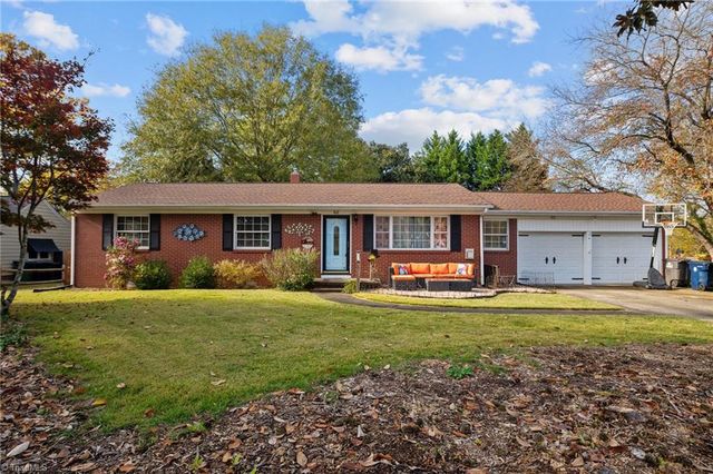 $269,000 | 802 Nottingham Drive | Lexington