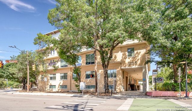 $1,200,000 | 1115 South Alamo Street, Unit 2212 | Arsenal