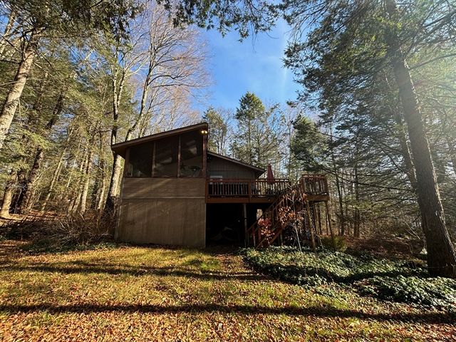 $375,000 | 69 Woodchuck Hollow Road | Tolland