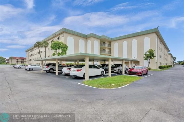 $190,000 | 810 Southeast 7th Street, Unit 207A | Deerfield Beach