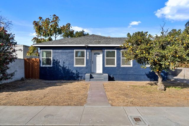 $324,500 | 516 Visalia Street | Downtown Hanford