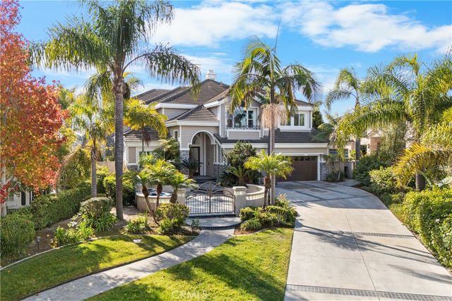 $3,799,500 | 6692 Alamitos Circle | West Huntington Beach