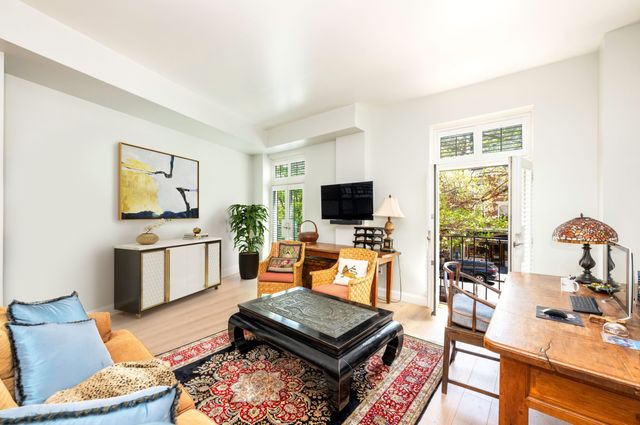 $1,599,000 | 254 West 10th Street, Unit 1A | West Village