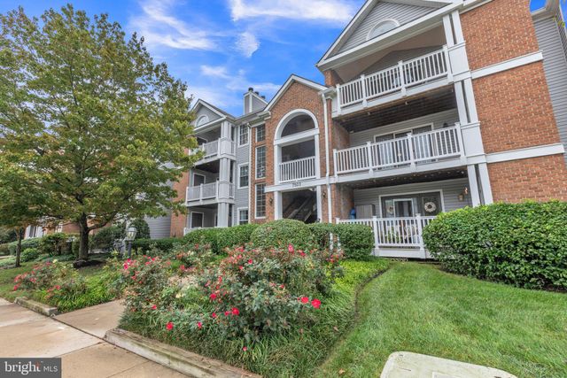 $417,500 | 7503 Ashby Lane, Unit H | Kingstowne