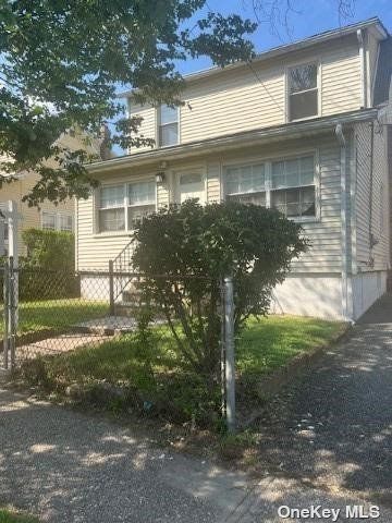 $641,000 | 222-09 133rd Avenue | Laurelton