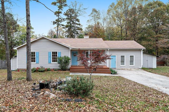 $399,900 | 928 Magnolia Ridge Way | Fuquay-Varina