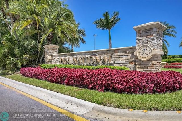 $424,900 | 362 Prestwick Circle, Unit 3 | PGA National