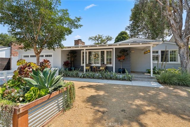 $1,824,000 | 295 Mesa Drive | East Costa Mesa