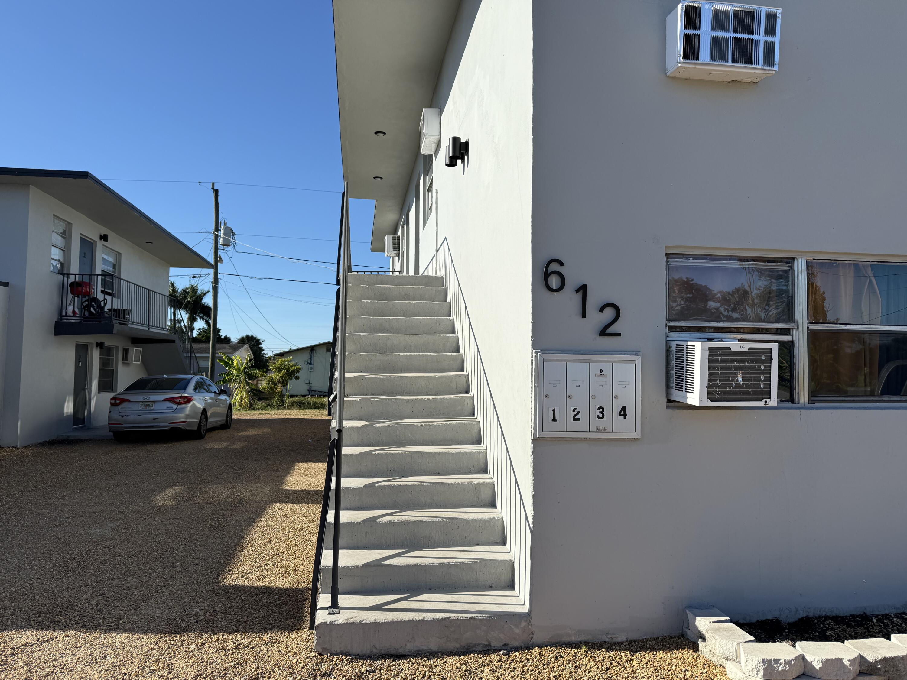 a view of entryway and hall