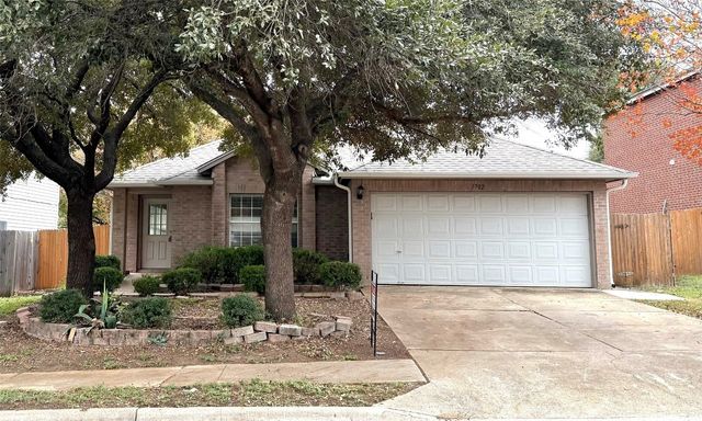 $1,895 | 1702 Matagorda Drive | Meadows at Chandler Creek