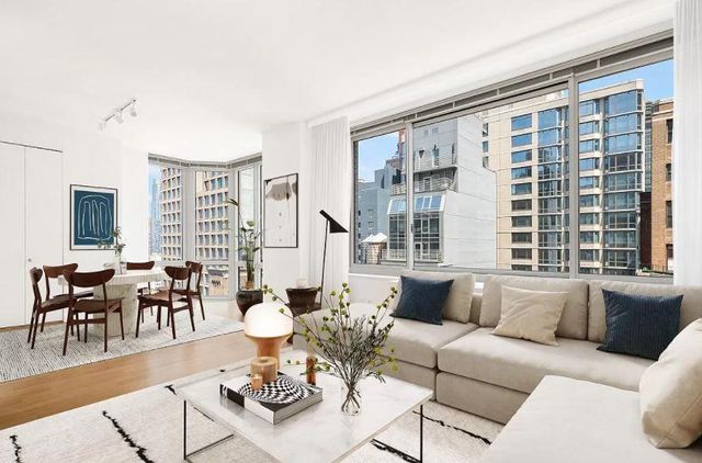 $4,082 | 310 West 38th Street, Unit 1425 | Hudson Yards