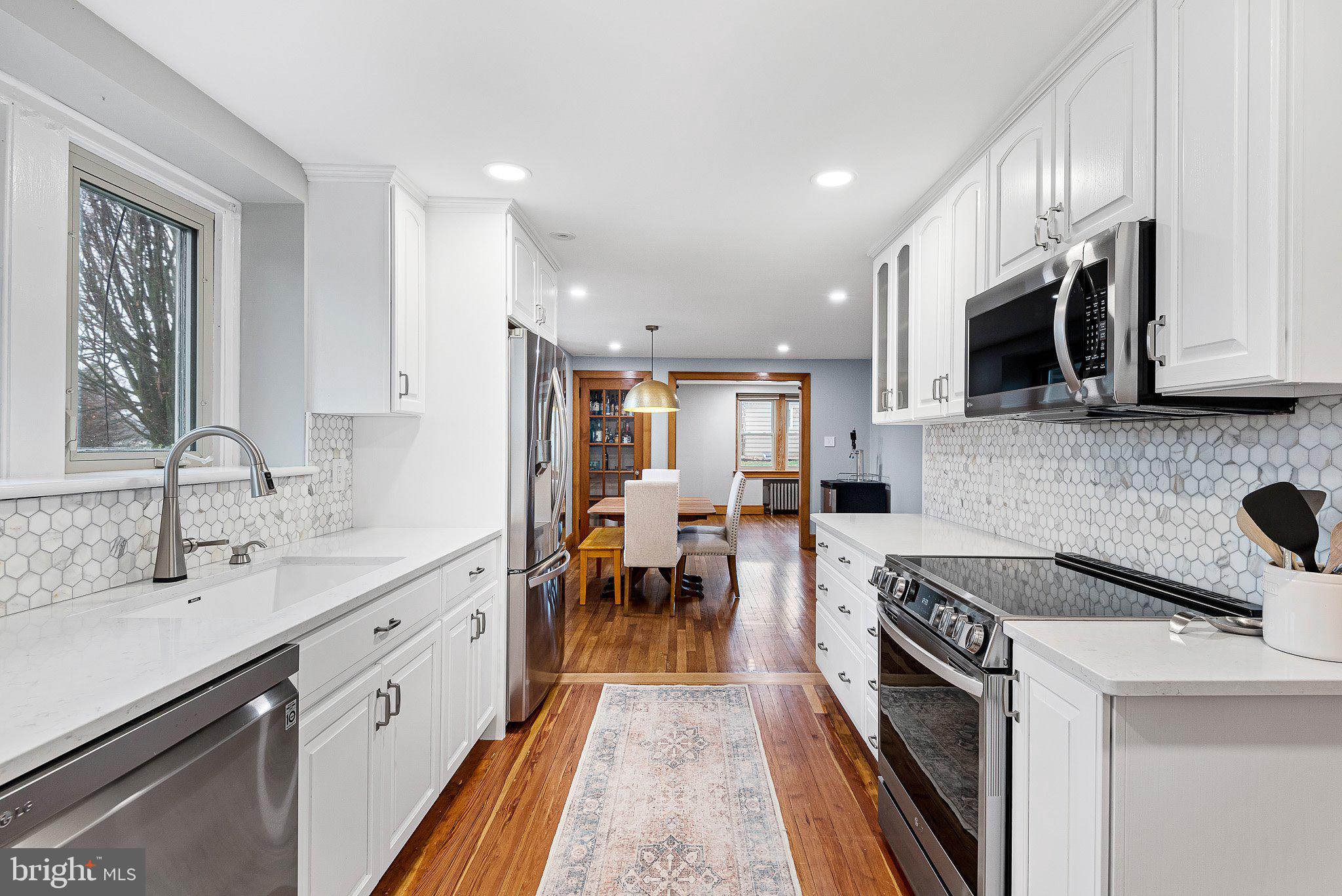 How to Build a Laundry Room Countertop - House On Longwood Lane