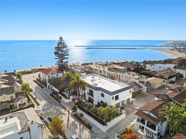 $27,500 | 215 Poppy Avenue | Corona del Mar