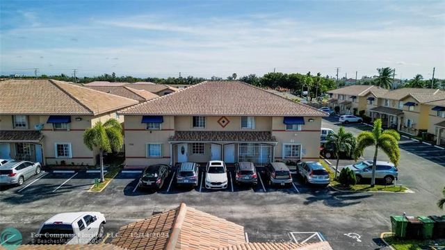 $420,000 | 3282 West 70th Street, Unit 102 | Hialeah