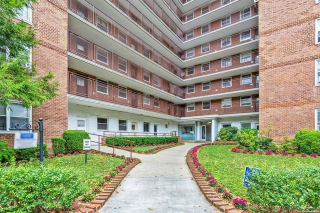 $289,000 | 97-40 62nd Drive, Unit 8L | Rego Park