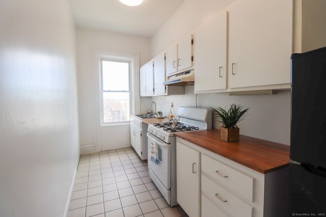 $1,395 | 40 Franklin Street, Unit 7 | Coit