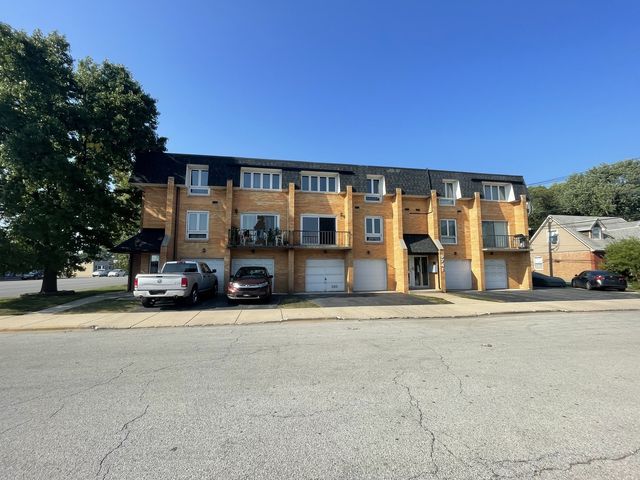 $225,000 | 9741 South Cicero Avenue, Unit 2C | Oak Lawn