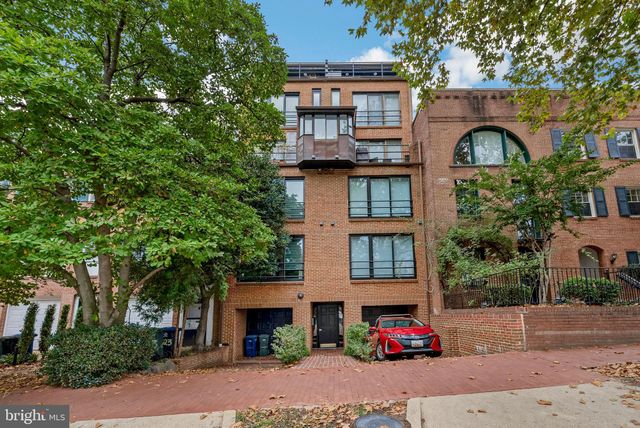 $1,050,000 | 2519 I Street Northwest, Unit 1 | Foggy Bottom