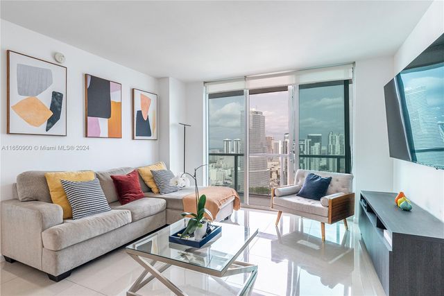 $650,000 | 55 Southeast 6th Street, Unit 4005 | Brickell