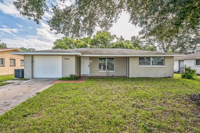 $242,500 | 10226 Willow Drive | Jasmine Lakes