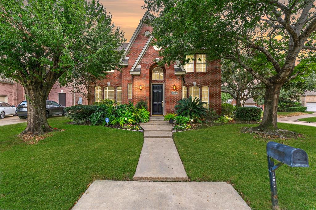 Stunning home zoned to award winning Katy ISD schools.