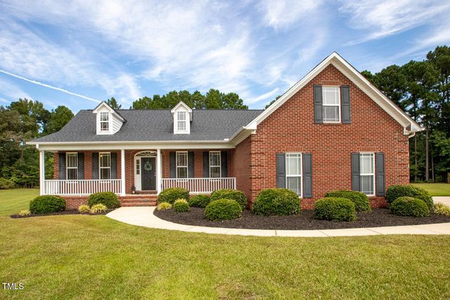 $373,000 | 7294 Sandcastle Lane | Pine Forest