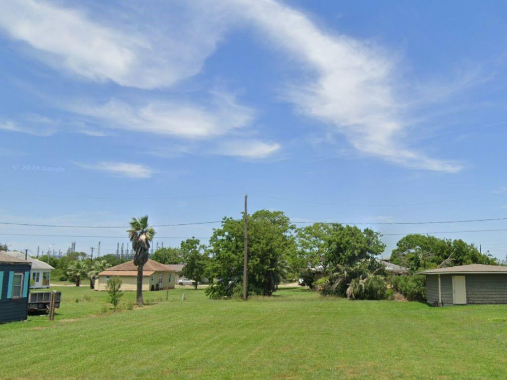 a view of a green field