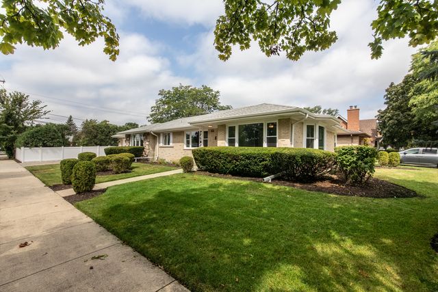 $739,000 | 800 Rosemont Avenue | Park Ridge