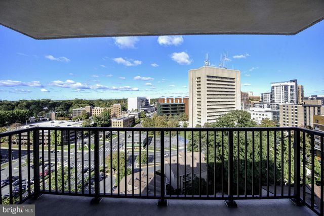 $1,800 | 118 Monroe Street, Unit 1403 | Central Rockville