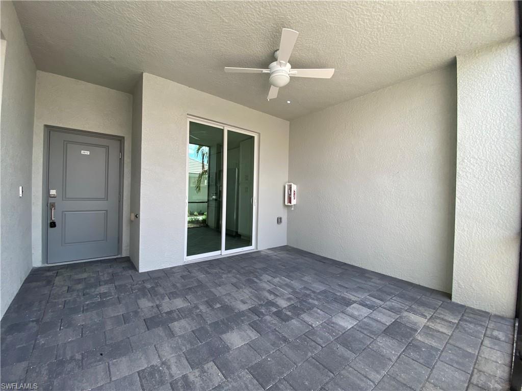 View of patio / terrace with ceiling fan