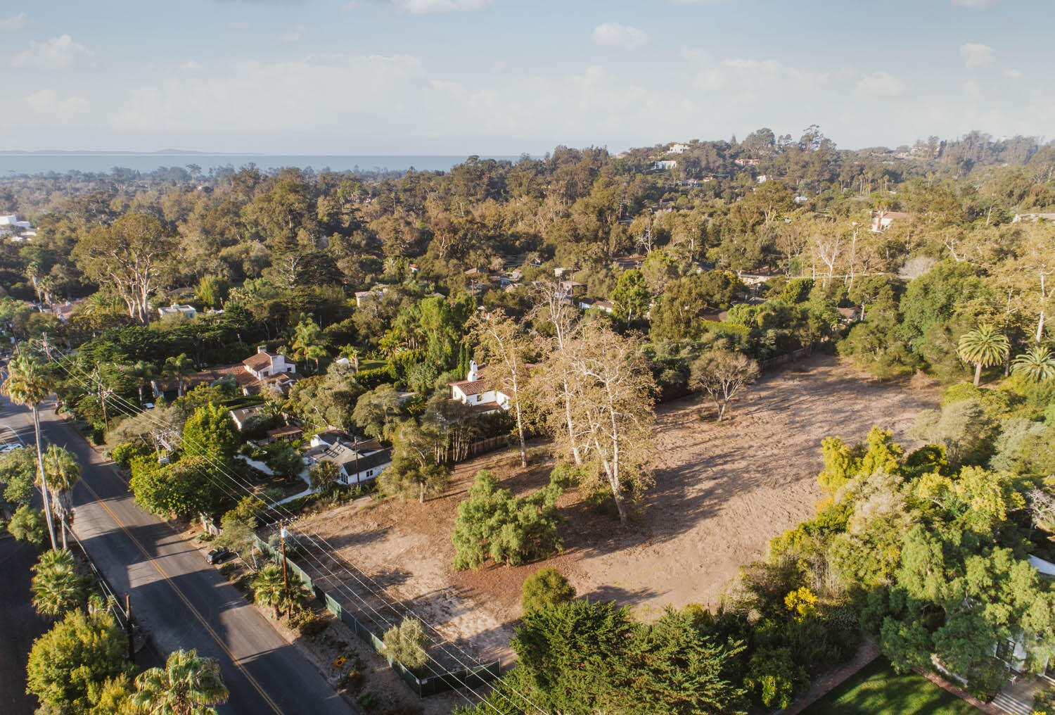 an aerial view of house with yard