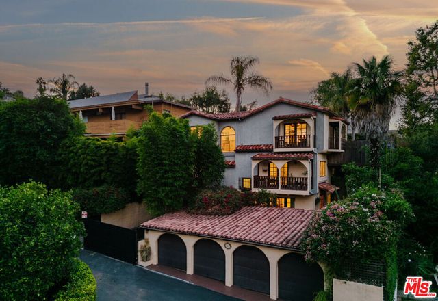 $2,399,000 | 3249 Bennett Drive | Sunset Strip-Hollywood Hills West