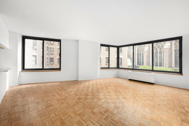 $3,995 | 155 West 70th Street, Unit 5G | Upper West Side