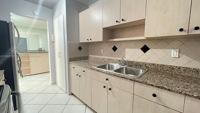 $1,950 | 13455 Northeast 10th Avenue, Unit 401 | Central North Miami